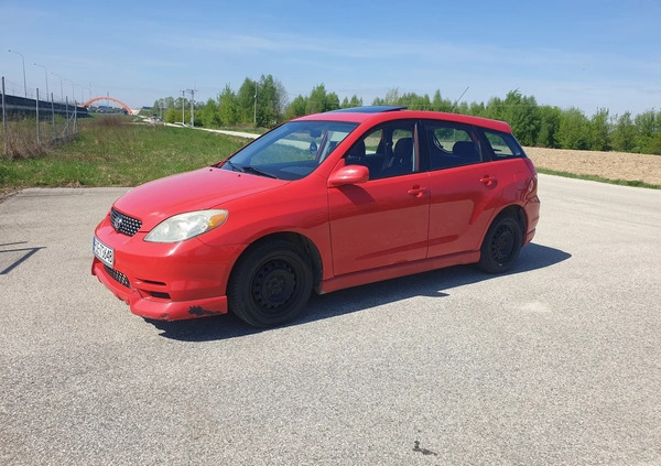 Toyota Matrix cena 11900 przebieg: 185000, rok produkcji 2004 z Syców małe 154